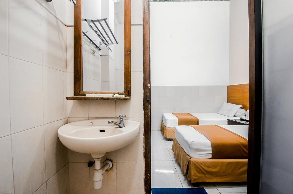 Hotel Keluarga Djagalan Raya Surabaja Exteriér fotografie