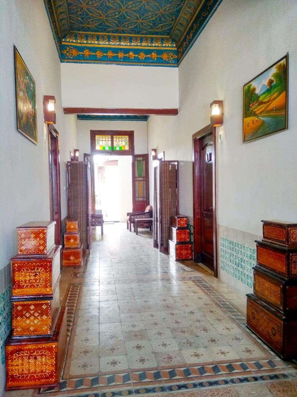 Hotel Keluarga Djagalan Raya Surabaja Exteriér fotografie