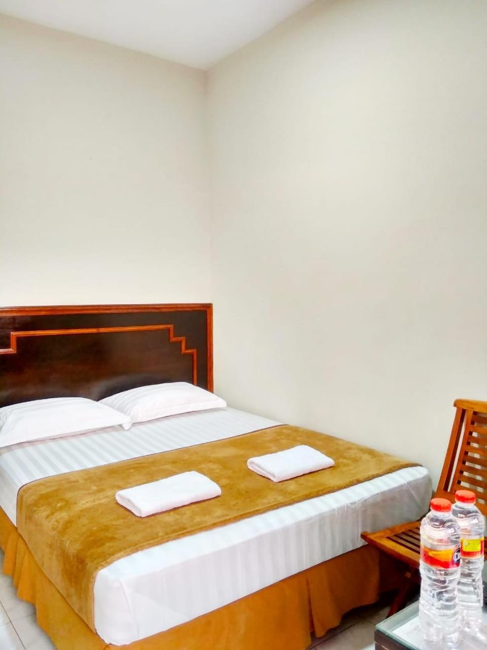 Hotel Keluarga Djagalan Raya Surabaja Exteriér fotografie