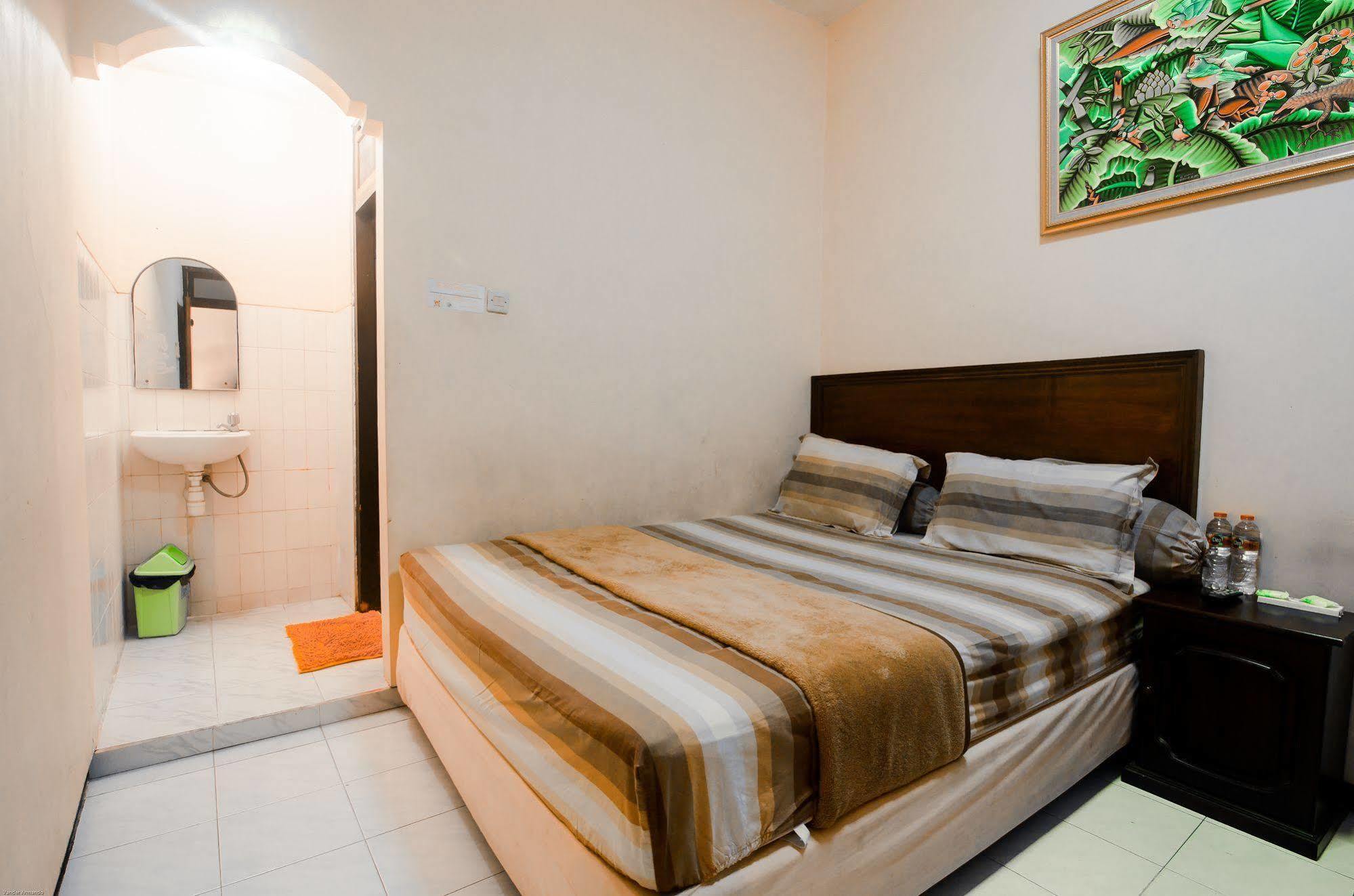 Hotel Keluarga Djagalan Raya Surabaja Exteriér fotografie